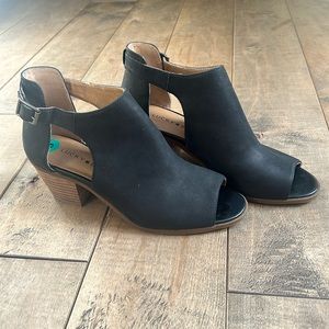 Lucky Brand ankle bootie